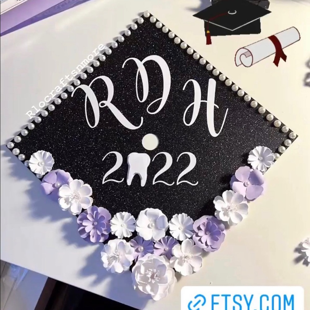 Personalized graduation cap 🎓